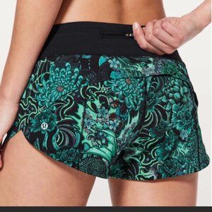 Lululemon Speed Up Short Memoir Green Black Dragon Floral